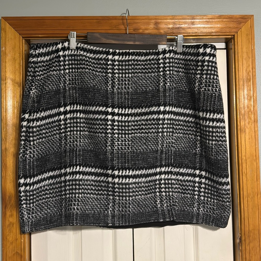 Impressions Boutique New Plaid Skirt